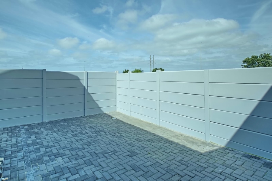 2 Bedroom Property for Sale in Fountains Estate Eastern Cape